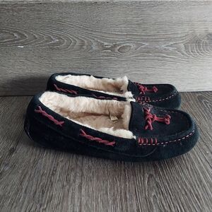 UGG Australia Womens Brett Slipper Moccasins Size 6 - Black